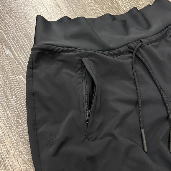 Athleta Sutton Cargo Joggers Black Sz 4 High Rise Athletic Pants EUC Athleisure - Picture 15 of 16